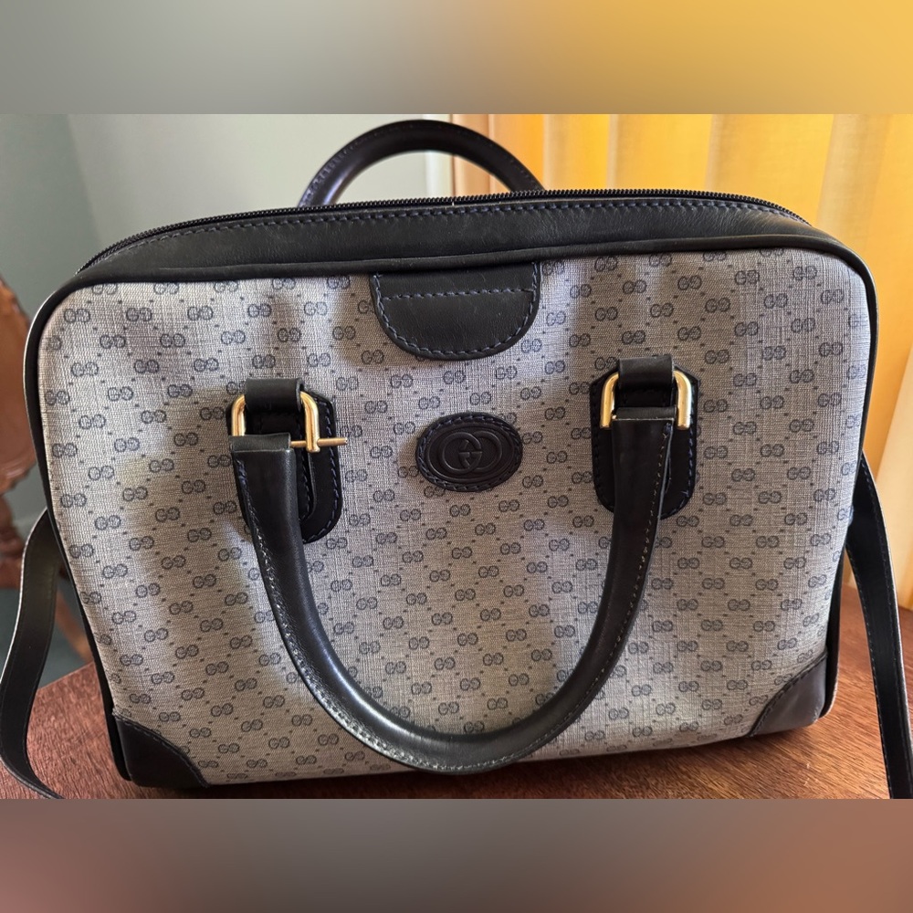Authentic GUCCI Handbag